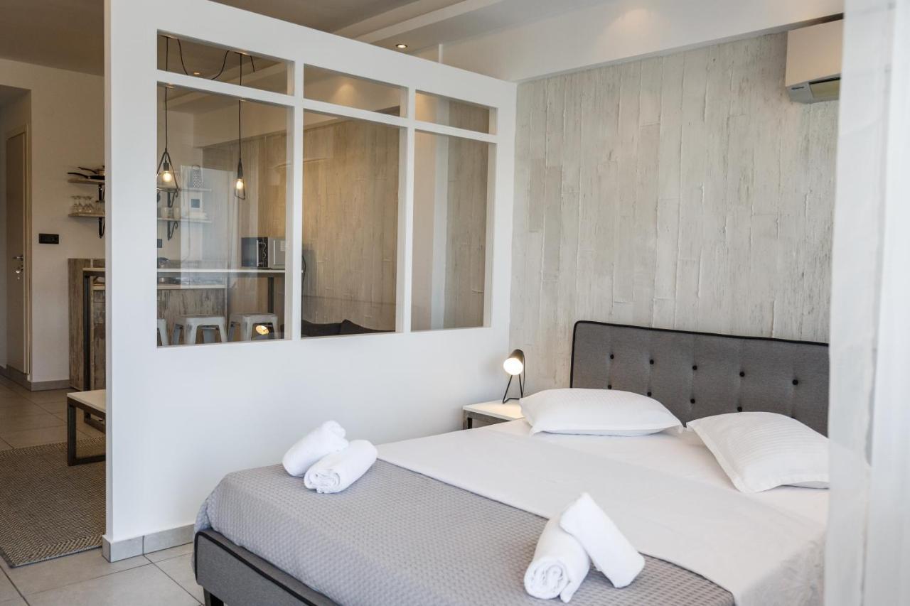 Evel'S Home Suites Thessaloniki Buitenkant foto